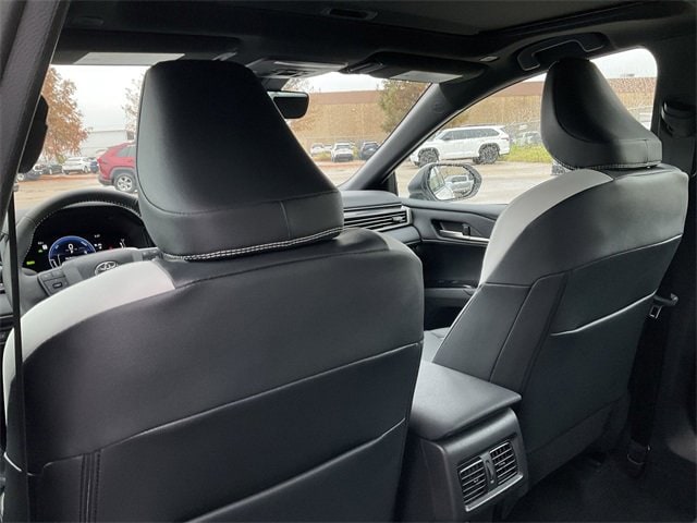 Thumbnail: 2025 Toyota Camry - 16