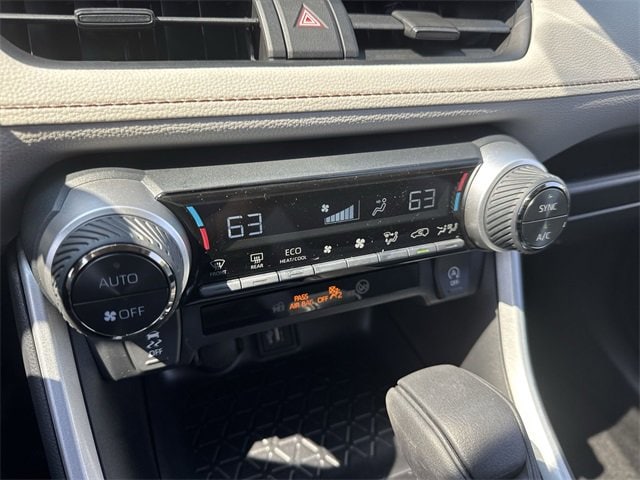 Thumbnail: 2025 Toyota RAV4 - 23