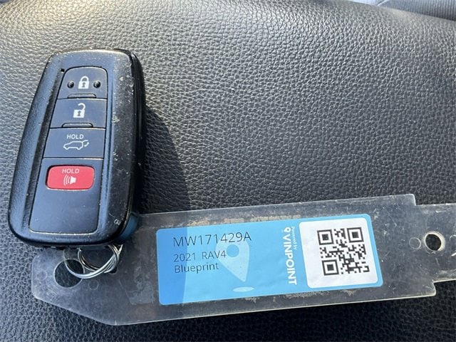 Thumbnail: 2021 Toyota RAV4 - 19