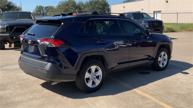 Thumbnail: 2020 Toyota RAV4 - 7