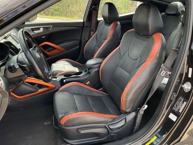 Thumbnail: 2017 Hyundai Veloster - 12