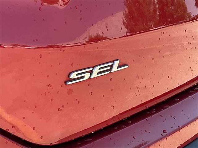 Thumbnail: 2022 Ford Edge - 11