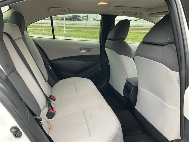 2020 Toyota Corolla LE 16