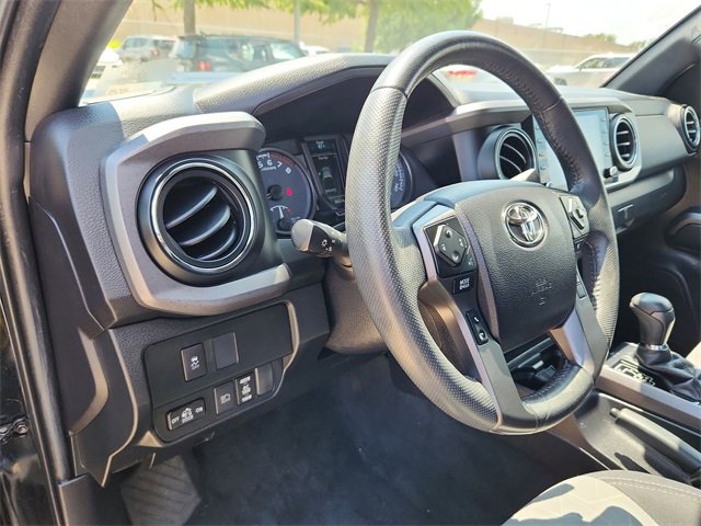 Thumbnail: 2021 Toyota Tacoma - 10