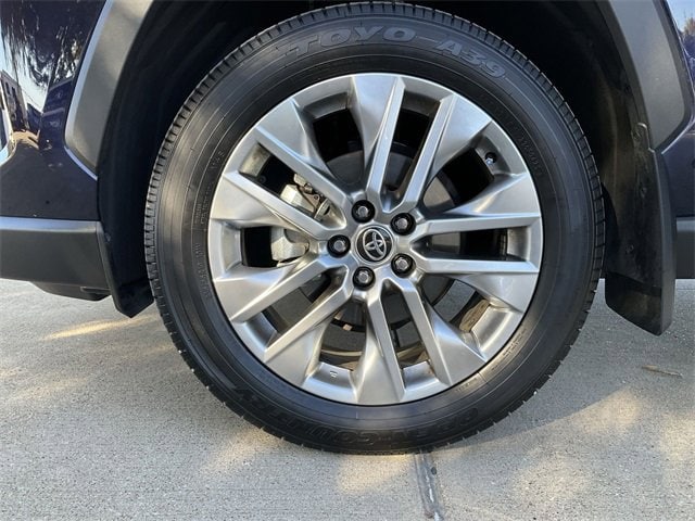 Thumbnail: 2025 Toyota RAV4 - 12