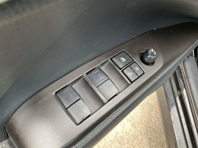 Thumbnail: 2023 Toyota Camry - 13