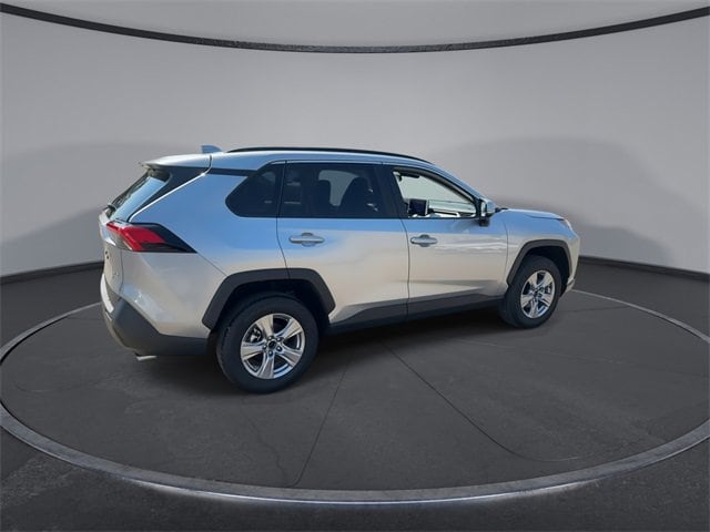 Thumbnail: 2025 Toyota RAV4 - 8