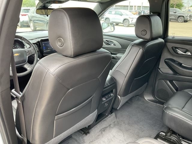 Thumbnail: 2023 Chevrolet Traverse - 15