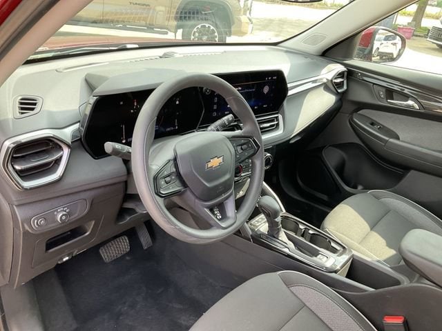 Thumbnail: 2025 Chevrolet TrailBlazer - 10