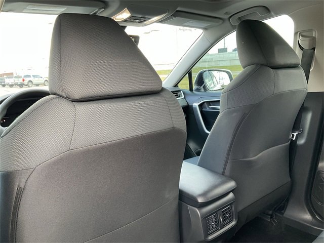 Thumbnail: 2025 Toyota RAV4 - 16