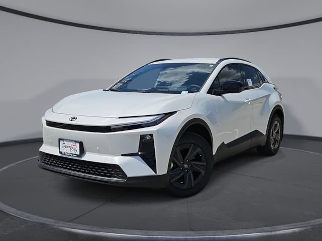 New 2026 Toyota C-HR SE SUV