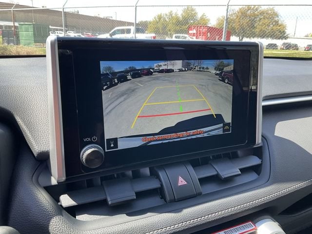 Thumbnail: 2025 Toyota RAV4 - 22