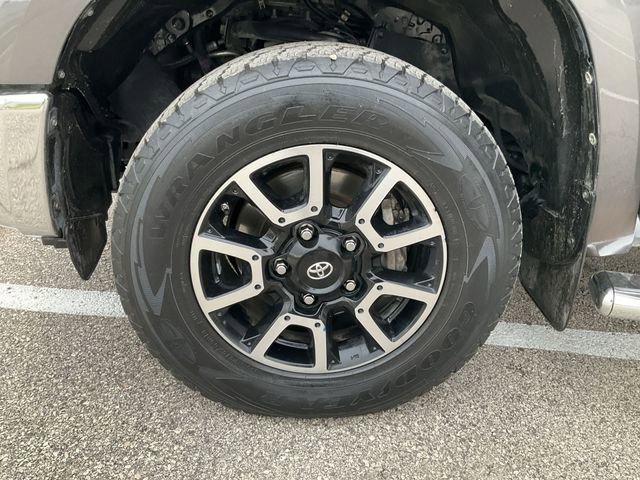 Thumbnail: 2017 Toyota Tundra - 12