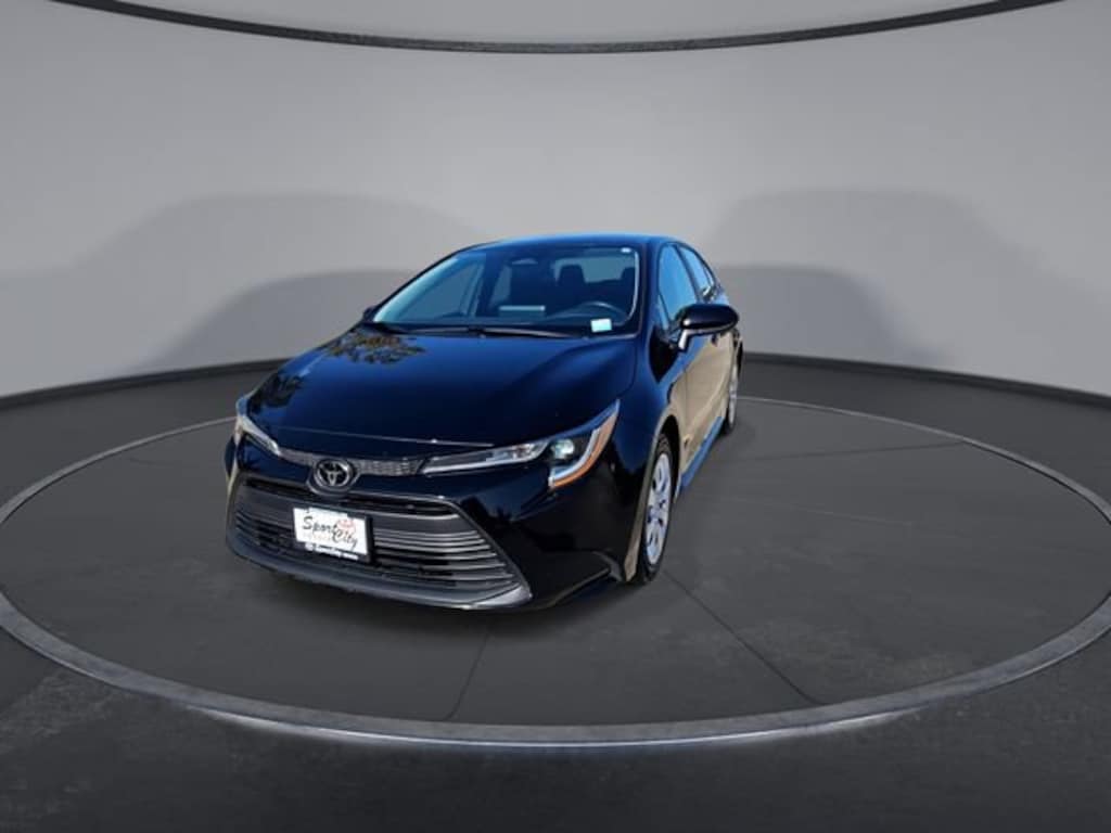 Used 2024 Toyota Corolla LE Sedan