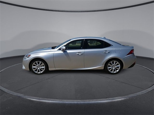 Thumbnail: 2016 Lexus IS - 9