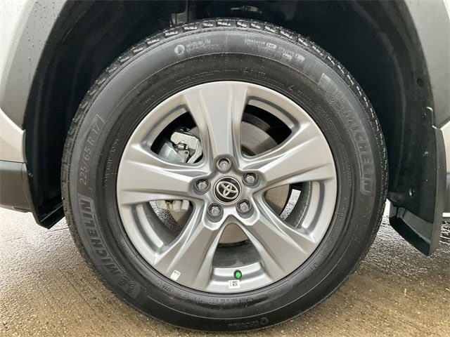 Thumbnail: 2025 Toyota RAV4 - 12