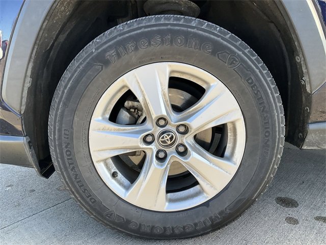 Thumbnail: 2021 Toyota RAV4 - 11