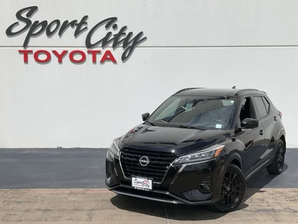 Used 2024 Nissan Kicks SR SUV