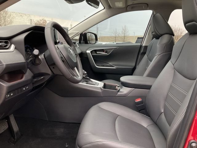 Thumbnail: 2025 Toyota RAV4 - 13