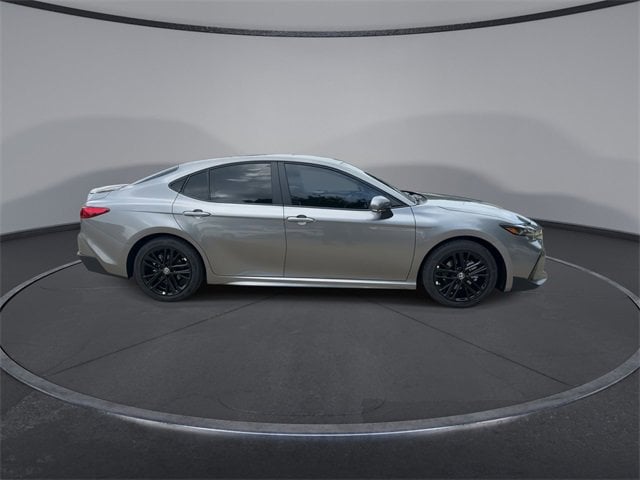 2025 Toyota Camry SE 9