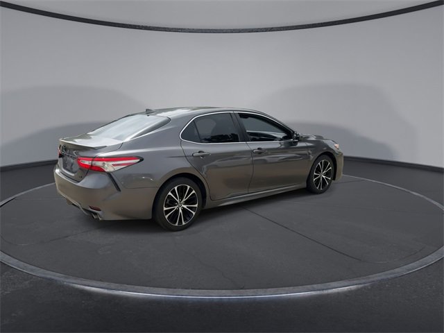 2019 Toyota Camry SE 8