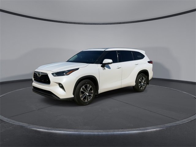 2022 Toyota Highlander XLE photo 4