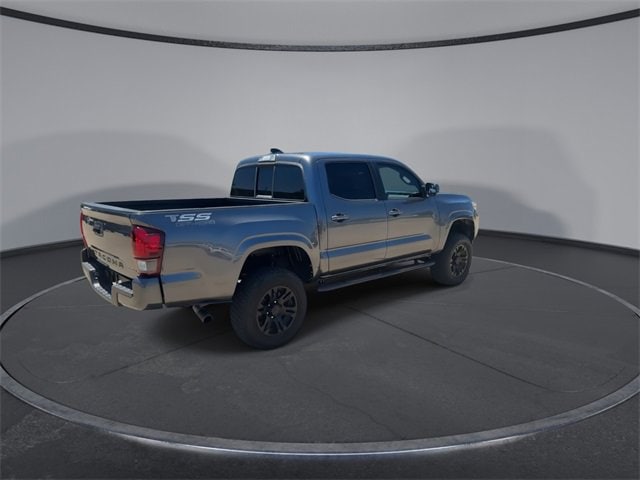 Thumbnail: 2021 Toyota Tacoma - 8