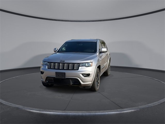 Thumbnail: 2018 Jeep Grand Cherokee - 3