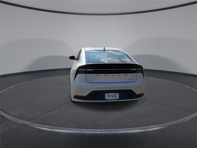 2025 Toyota Prius Plug-in Hybrid SE photo 2