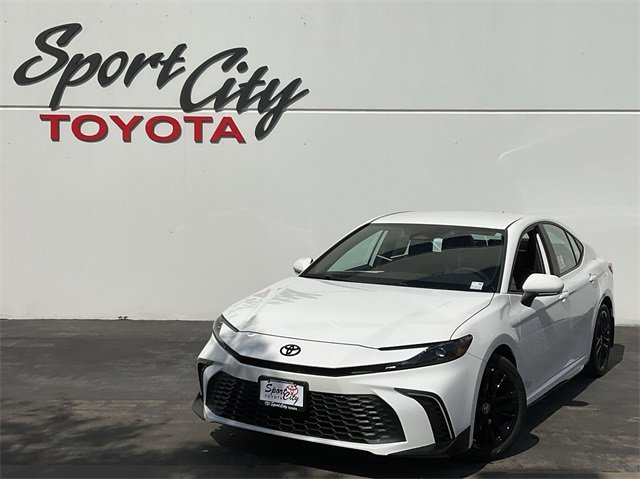 2025 Toyota Camry SE -
                Dallas, TX