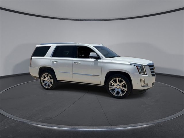 Used 2019 Cadillac Escalade Premium Luxury with VIN 1GYS4CKJXKR120479 for sale in Dallas, TX