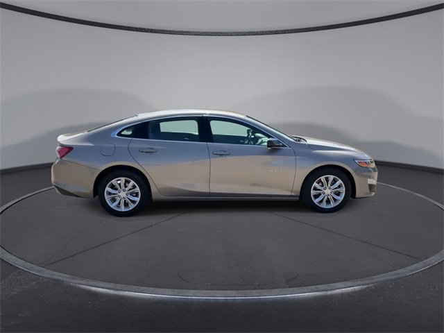 Thumbnail: 2022 Chevrolet Malibu - 9