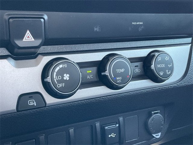 Thumbnail: 2022 Toyota Tacoma - 23