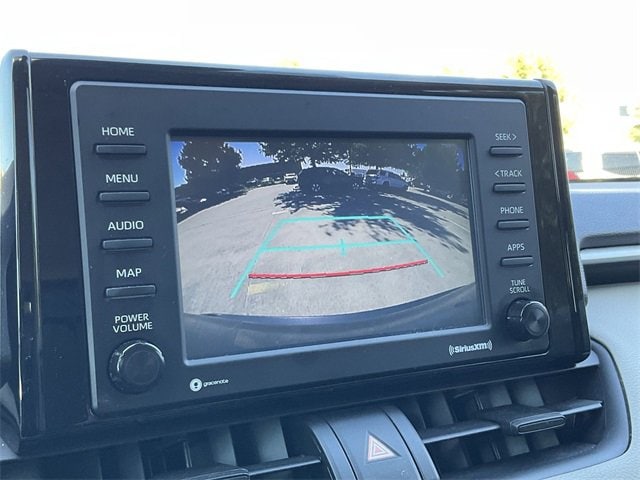 Thumbnail: 2020 Toyota RAV4 - 14