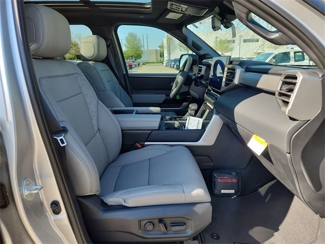 Thumbnail: 2025 Toyota Tundra - 20