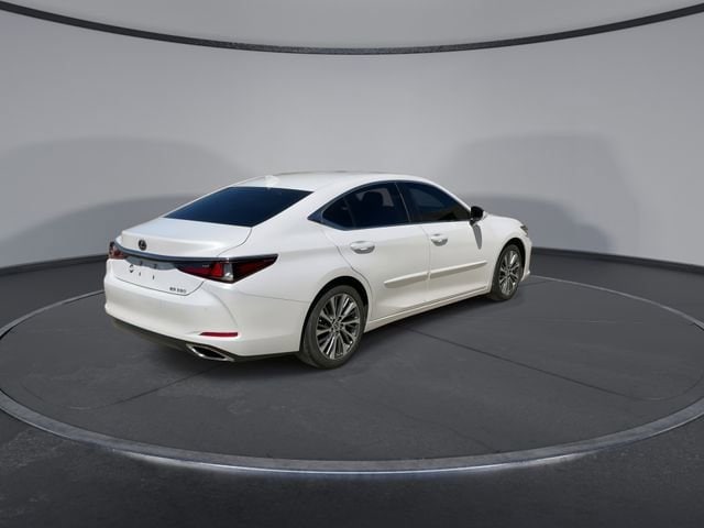 Thumbnail: 2020 Lexus ES - 8