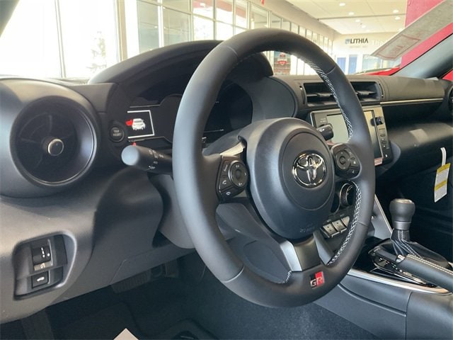 Thumbnail: 2025 Toyota GR86 - 2