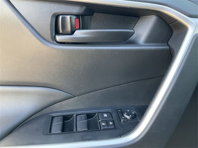 Thumbnail: 2024 Toyota RAV4 - 14