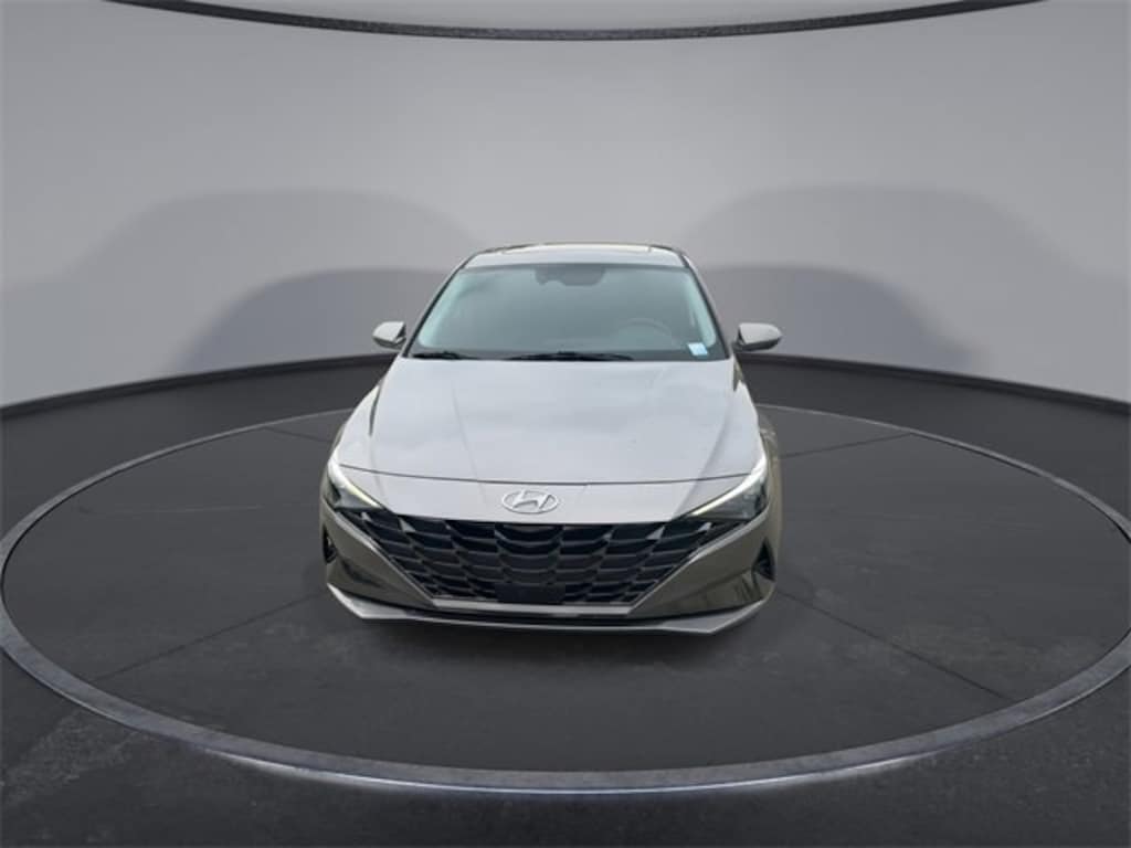 Used 2022 Hyundai Elantra Limited Sedan