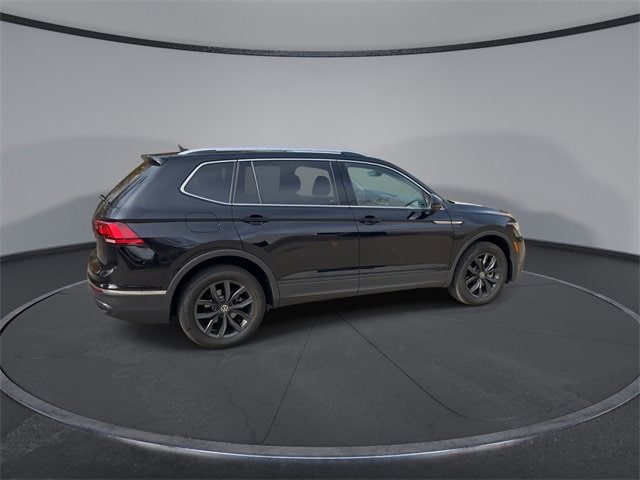 Thumbnail: 2024 Volkswagen Tiguan - 8