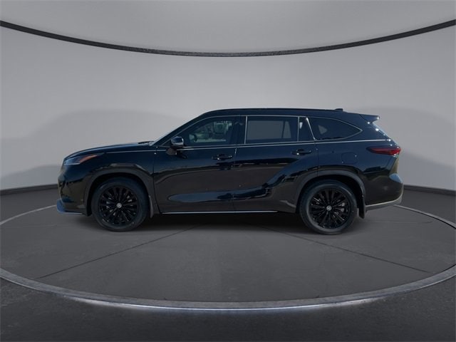 Thumbnail: 2024 Toyota Highlander - 5