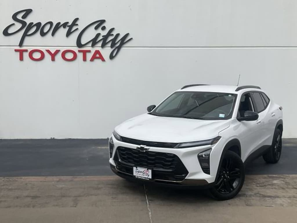 Used 2025 Chevrolet Trax ACTIV SUV