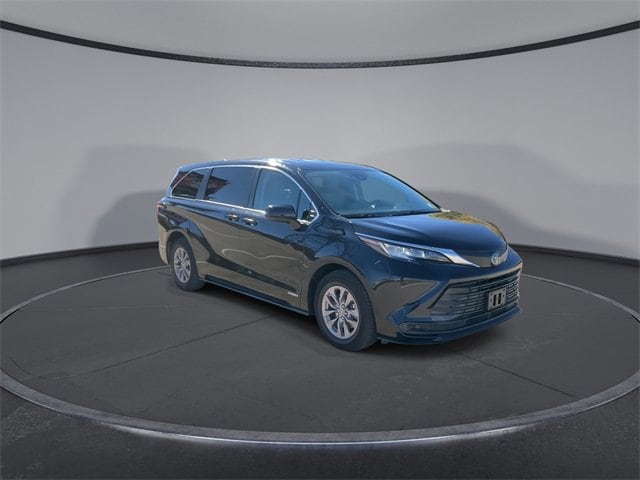 Thumbnail: 2021 Toyota Sienna - 2