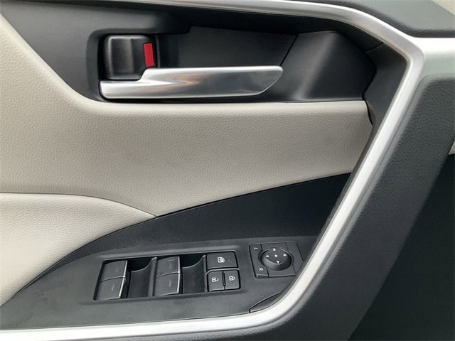 Thumbnail: 2025 Toyota RAV4 - 14