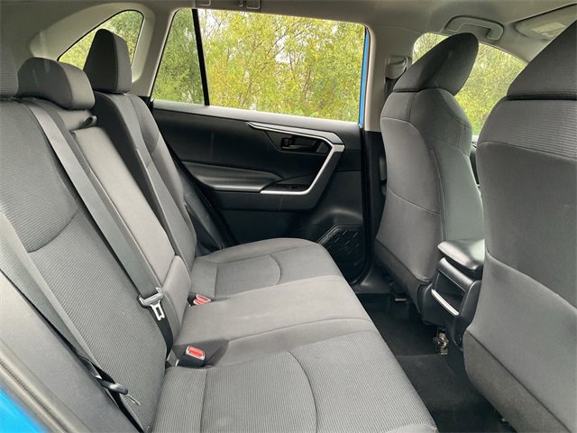 Thumbnail: 2019 Toyota RAV4 - 16