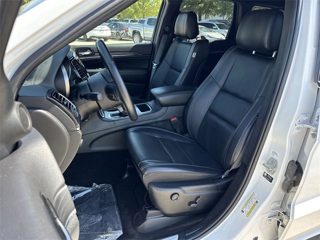 Thumbnail: 2021 Jeep Grand Cherokee - 12