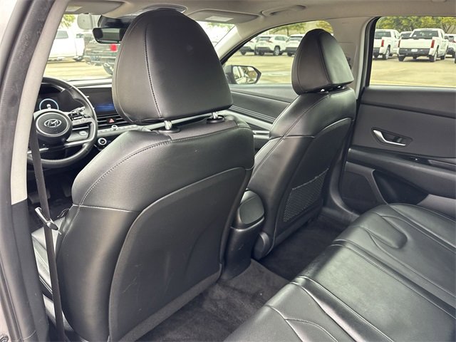 Thumbnail: 2022 Hyundai Elantra - 14