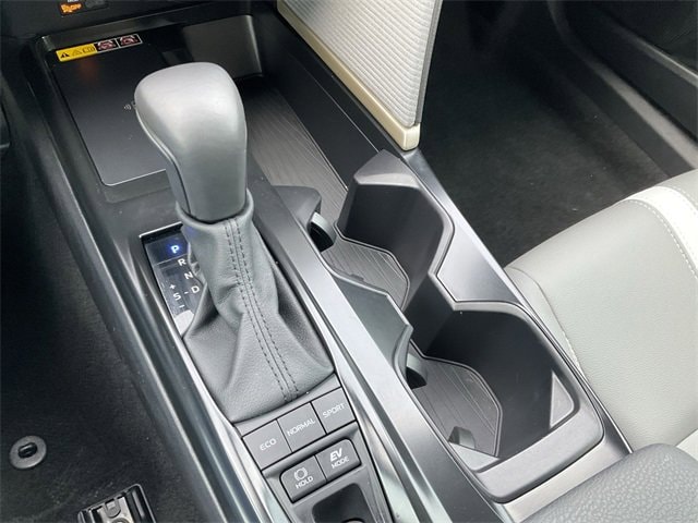 Thumbnail: 2025 Toyota Camry - 24