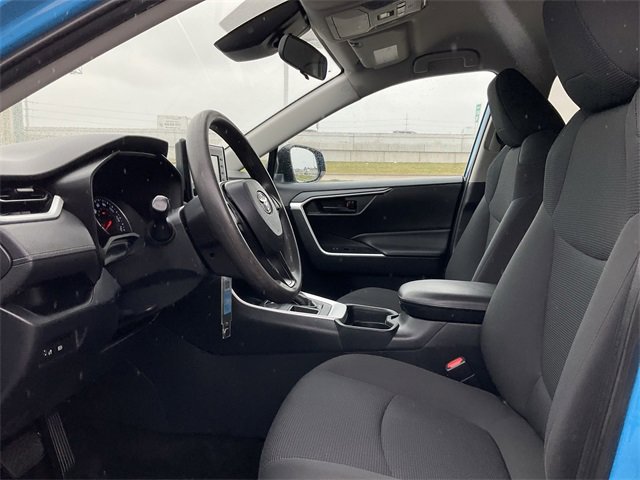 Thumbnail: 2019 Toyota RAV4 - 13