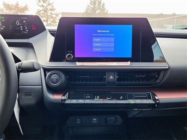 Thumbnail: 2025 Toyota Prius - 22